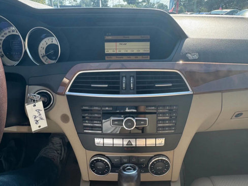 Used 2012 Mercedes-Benz C 300 4MATIC Sedan image 25