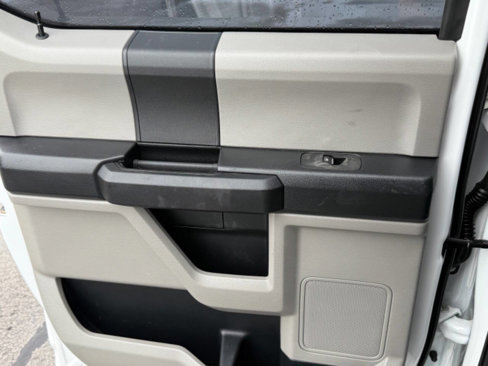 Used 2019 Ford F250 XL w/ Power Equipment Group image 9