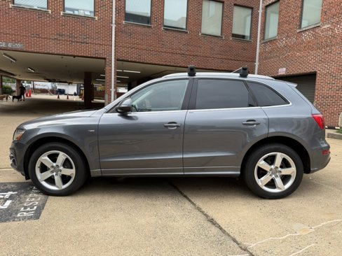 Used 2012 Audi Q5 3.2 Prestige w/ Prestige Pkg image 8