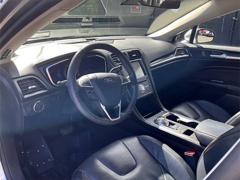 Used 2020 Ford Fusion Titanium image 14