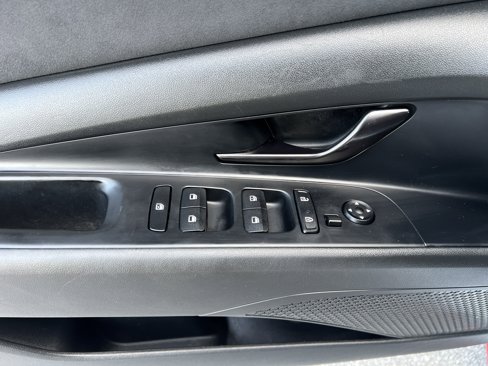 Used 2023 Hyundai Elantra N image 16
