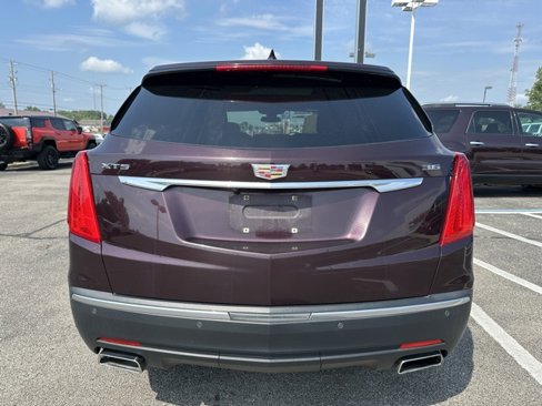 Used 2018 Cadillac XT5 Luxury w/ Driver Awareness Package image 17