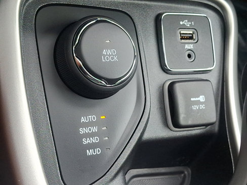 Used 2021 Jeep Compass Latitude w/ Sun and Sound Group image 24