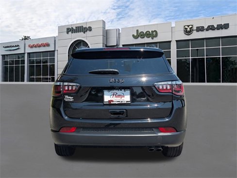 Used 2022 Jeep Compass Altitude image 4