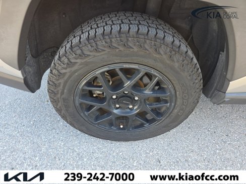 Used 2019 Toyota RAV4 XLE image 14
