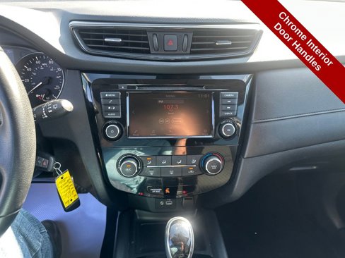 Used 2020 Nissan Rogue S w/ Special Edition Package image 21