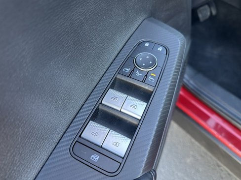 Used 2023 Mitsubishi Outlander SE image 16