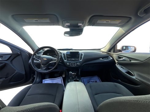 Used 2017 Chevrolet Malibu LT w/ Driver Confidence Package image 11