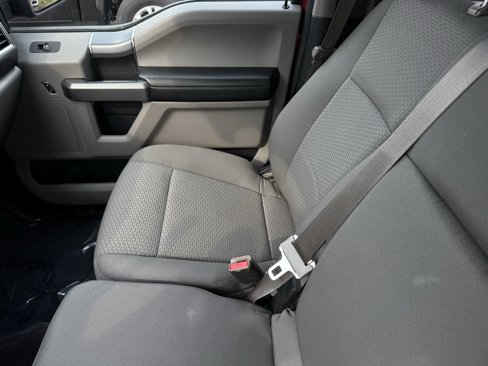 Used 2016 Ford F150 XLT w/ Equipment Group 302A Luxury image 19