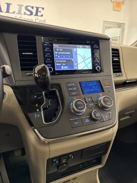 Used 2019 Toyota Sienna XLE Premium image 16