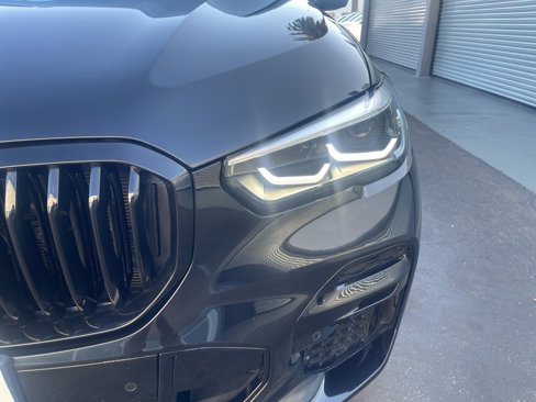 Used 2022 BMW X5 xDrive40i w/ M Sport Package image 9