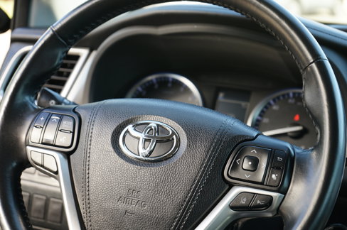 Used 2018 Toyota Highlander XLE image 23