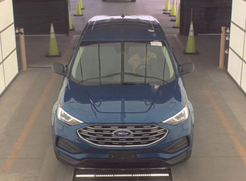 Used 2020 Ford Edge SE image 12