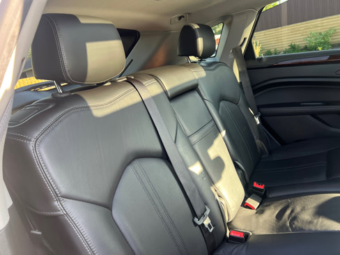 Used 2015 Cadillac SRX Luxury image 42