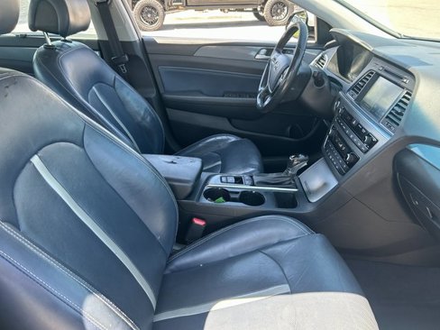 Used 2016 Hyundai Sonata Limited w/ Option Group 02 image 34