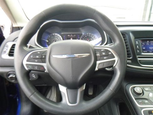 Used 2015 Chrysler 200 Limited image 11