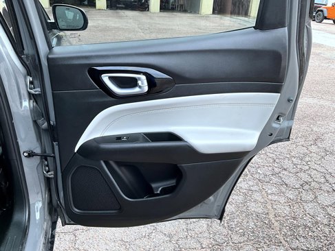 Certified 2023 Jeep Compass Limited image 19