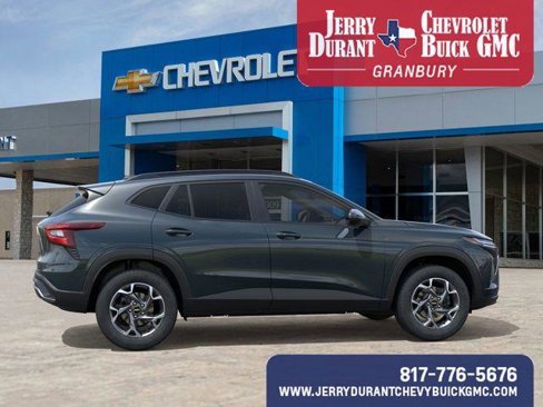 New 2025 Chevrolet Trax LT w/ Driver Confidence Package image 7