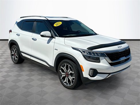 Used 2022 Kia Seltos SX w/ Sunroof Package image 3