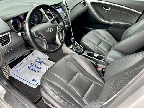 Used 2015 Hyundai Elantra GT w/ Option Group 02 image 3
