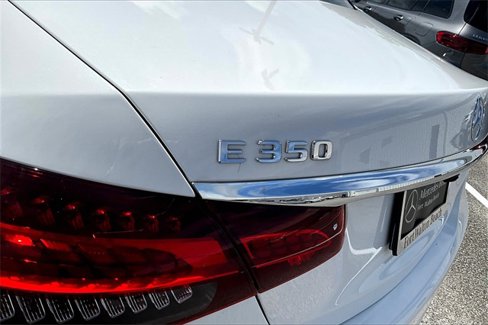 Used 2021 Mercedes-Benz E 350 4MATIC Sedan w/ Premium Package image 24