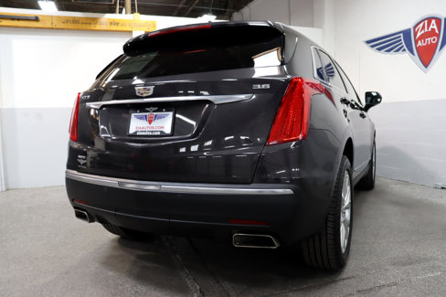 Used 2017 Cadillac XT5 Premium Luxury w/ Advanced Security Package image 5