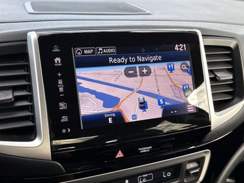 Used 2017 Honda Pilot Elite image 13