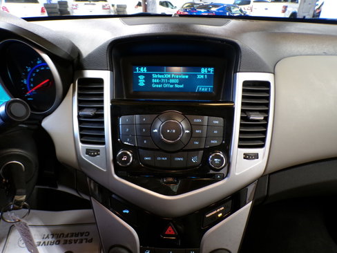 Used 2016 Chevrolet Cruze LT image 17