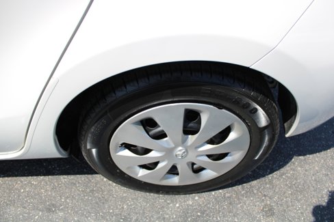 Used 2014 Toyota Prius C One image 18