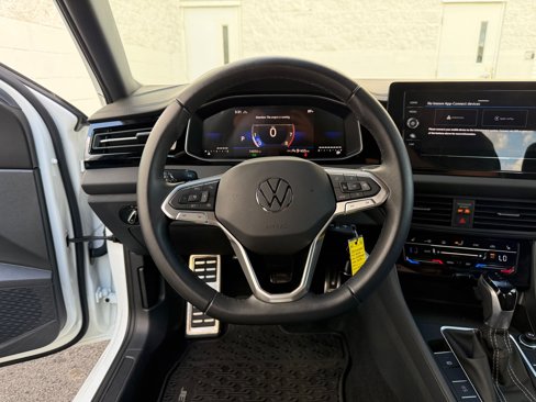 Used 2025 Volkswagen Jetta Sport image 24