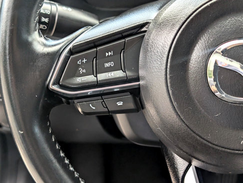 Used 2017 MAZDA MAZDA3 Touring image 21