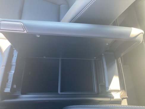 New 2025 Toyota Crown Signia image 30
