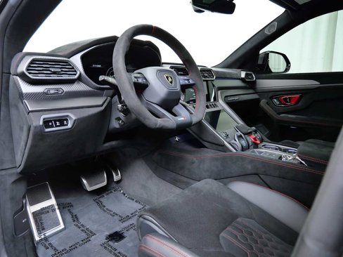 Used 2023 Lamborghini Urus Performante image 21