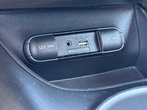 Used 2019 Kia Soul + image 23