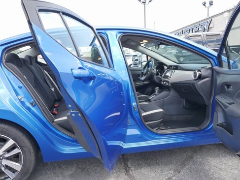 Used 2021 Nissan Versa SV image 10
