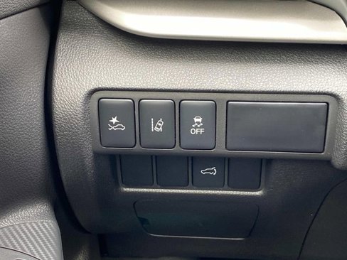 New 2024 Mitsubishi Eclipse Cross SE image 16