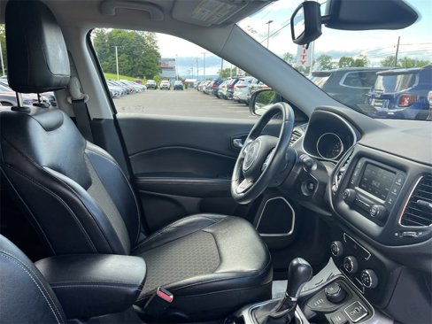 Used 2018 Jeep Compass Latitude image 17