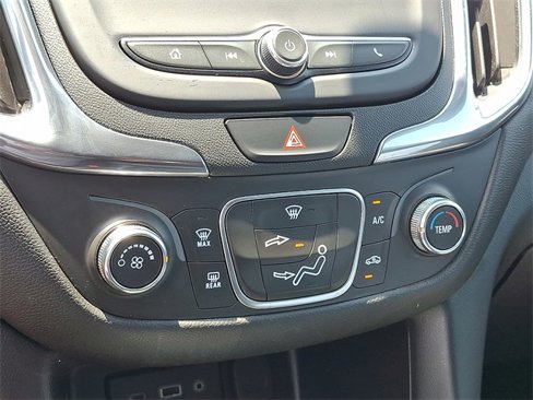 Used 2020 Chevrolet Equinox LT image 11
