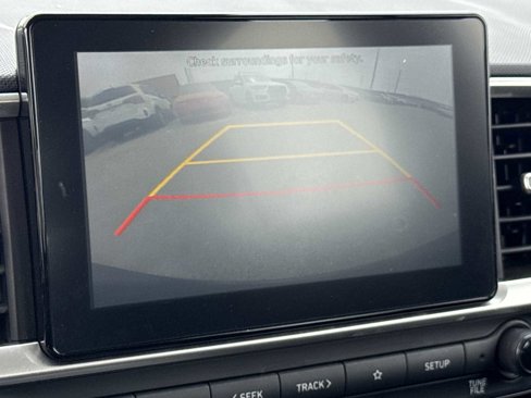 Certified 2021 Hyundai Venue SEL image 21
