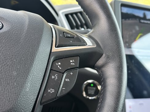 Used 2023 Ford Edge SEL image 15