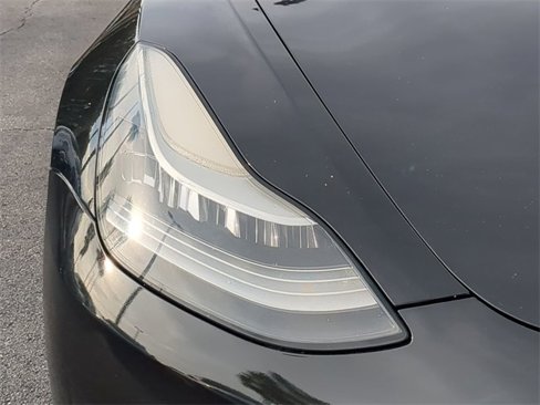 Used 2018 Tesla Model 3 Performance image 10