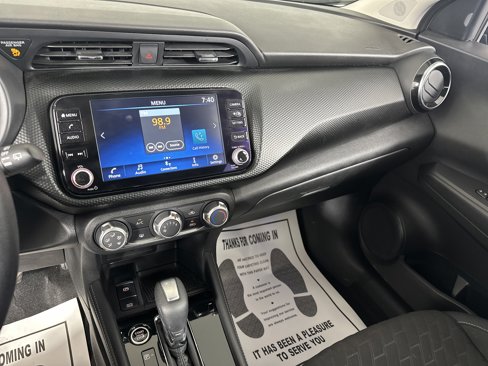 Used 2023 Nissan Kicks SV w/ Interior Electronics Package image 4