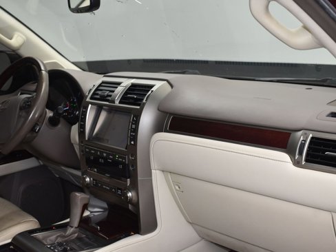 Used 2016 Lexus GX 460 image 22