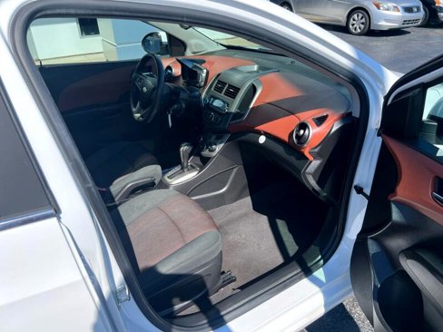 Used 2012 Chevrolet Sonic LT image 7