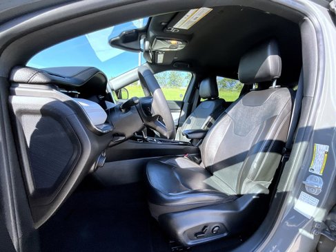 Used 2023 Jeep Compass Limited image 11