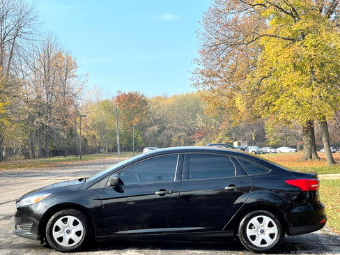 Used 2018 Ford Focus S image 24