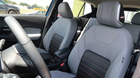 Used 2023 Nissan Kicks SR w/ SR Premium Package image 17