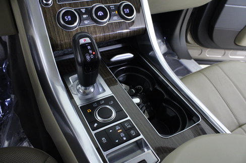 Used 2015 Land Rover Range Rover Sport HSE image 22