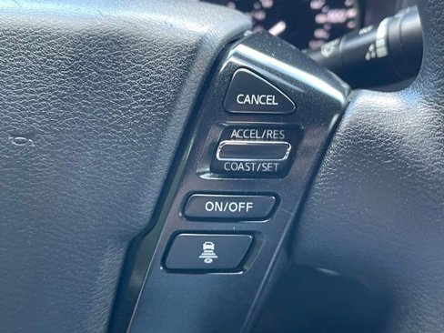 Used 2023 Nissan Frontier SV w/ Midnight Edition Package image 7