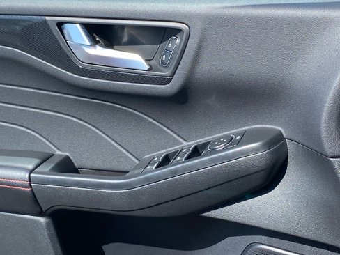 Used 2025 Ford Escape ST-Line w/ Tech Pack #1 image 18
